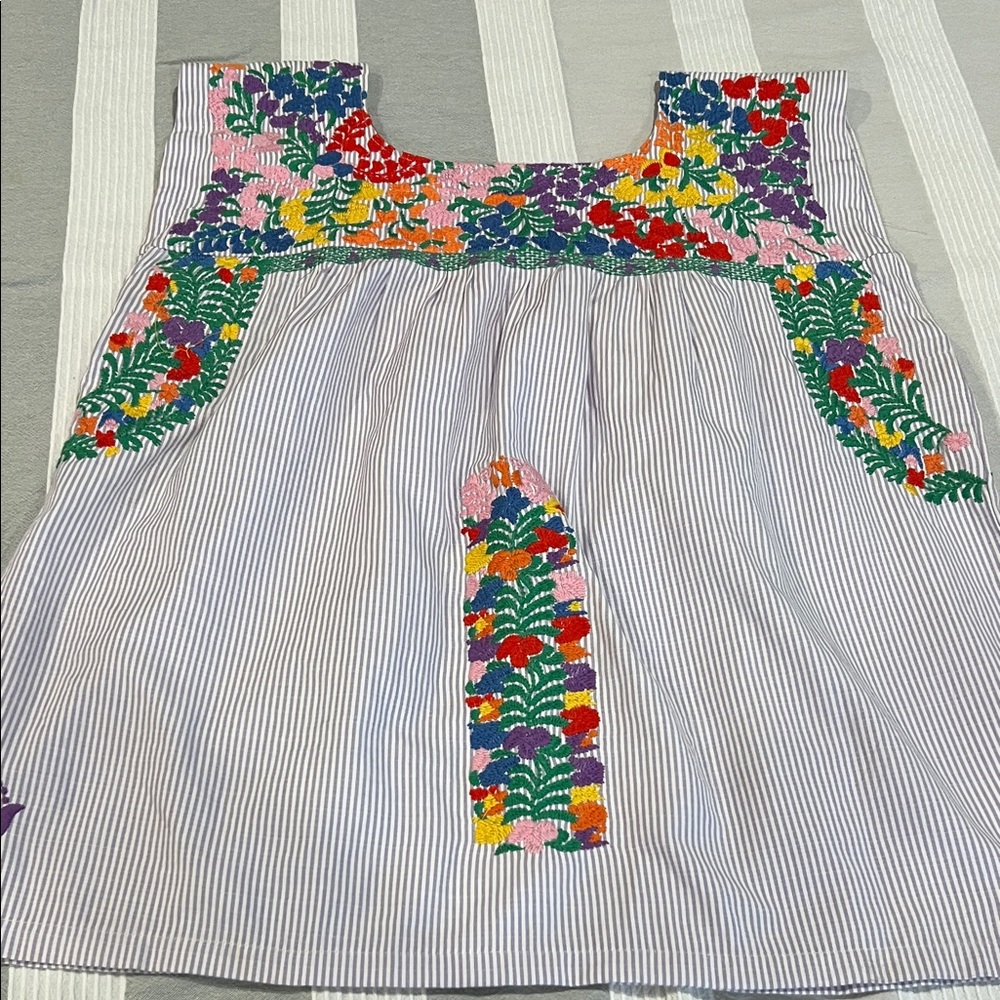 J. Marie Beautiful Purple Embroidered Blouse Large
